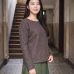 Rundhalspullover aus Schurwolle Sophia - Thumbnail Image 6