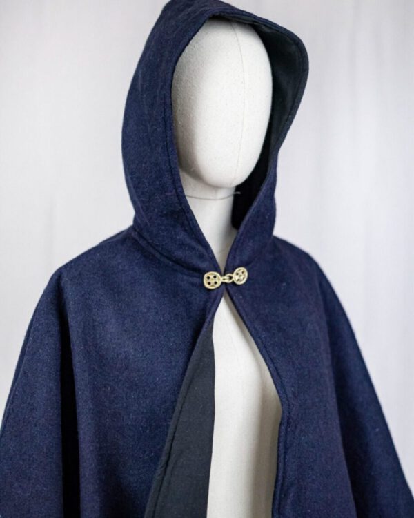 Half-length cotton felt gugel / cape with round hood model Alaska