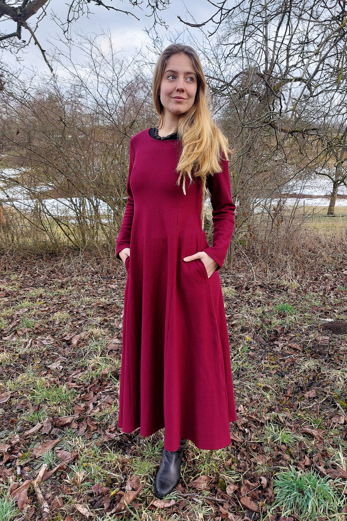 20260207_161313-a_Dunkelrot