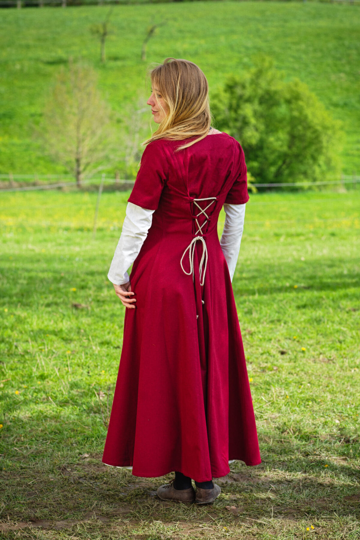 Kurzärmeliges Wollkleid Ida – Bild 7